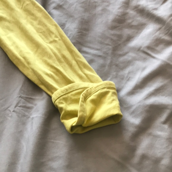 Ladies top. - Picture 2 of 2